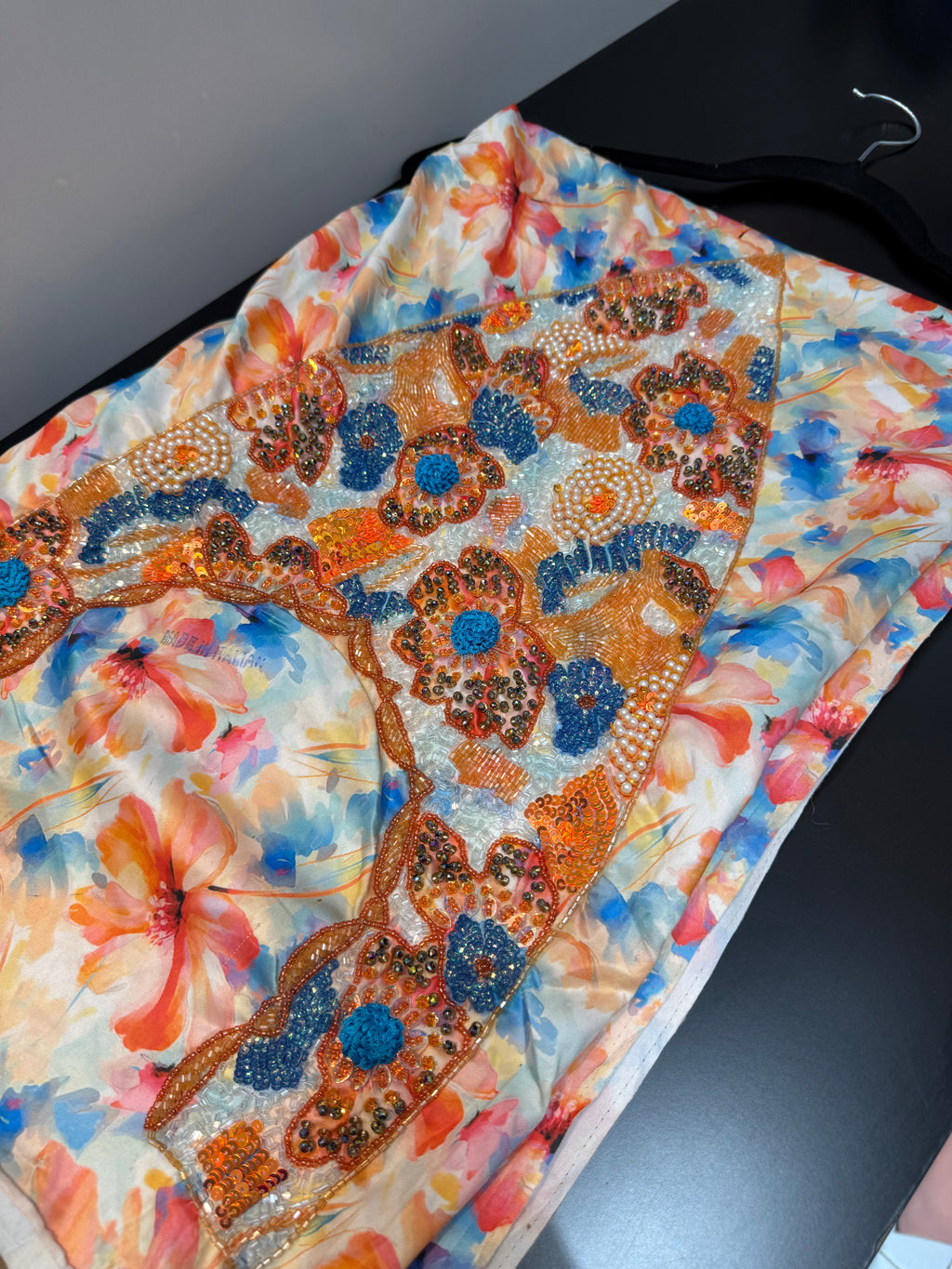 Mukhawar Fabric