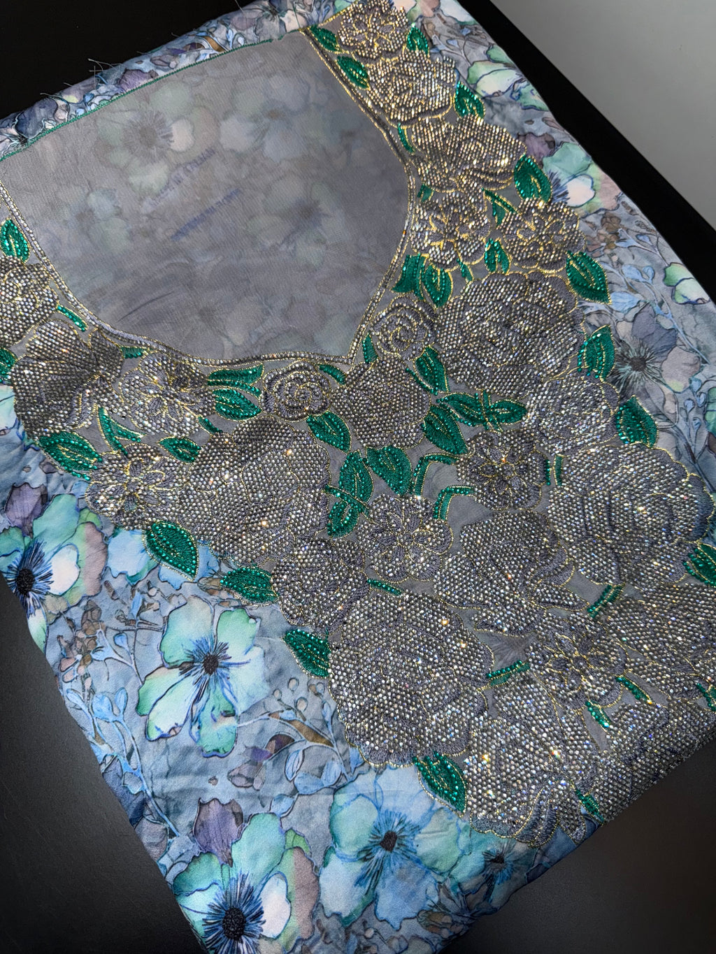 Mukhawar Fabric