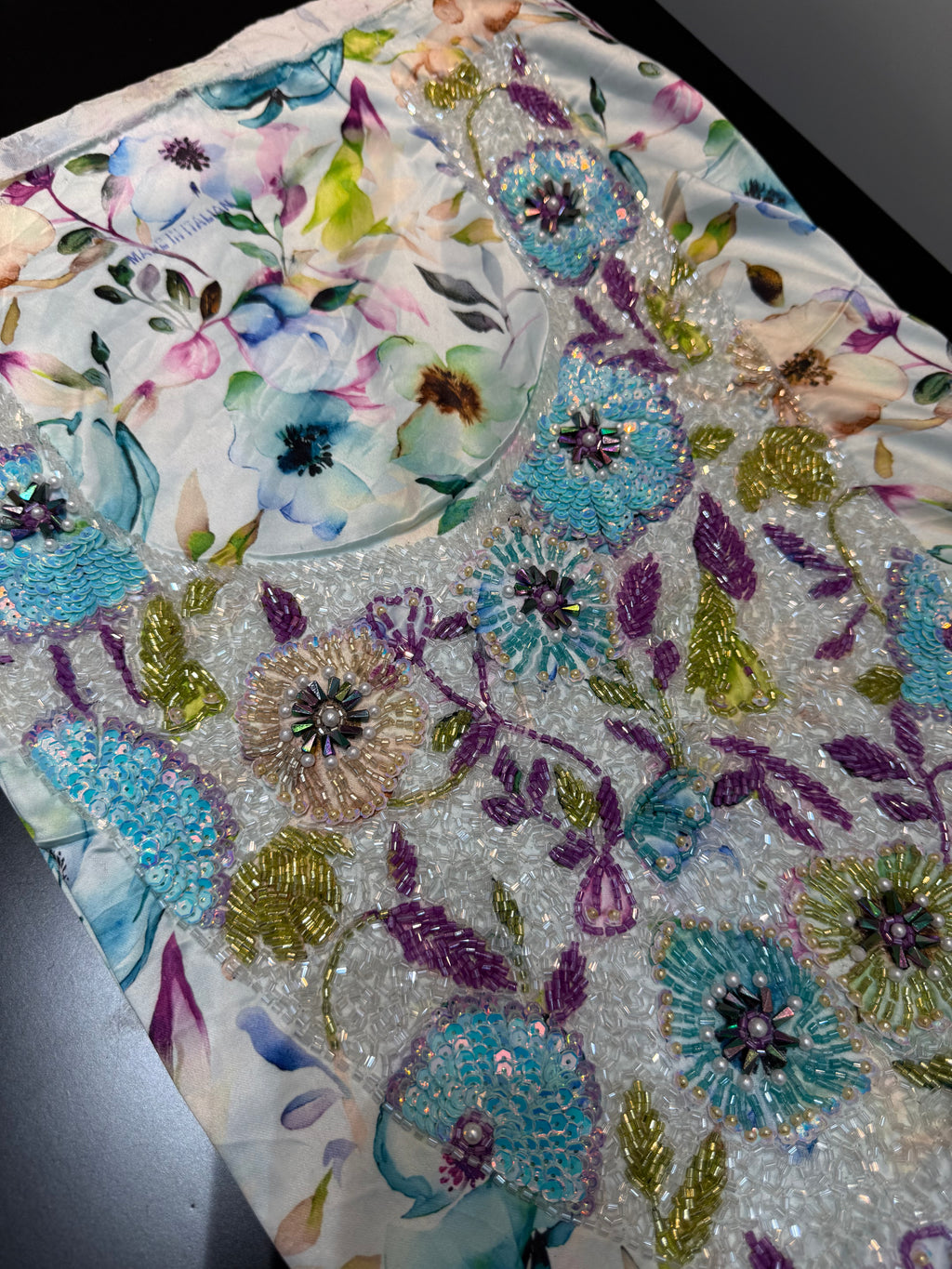 Mukhawar Fabric
