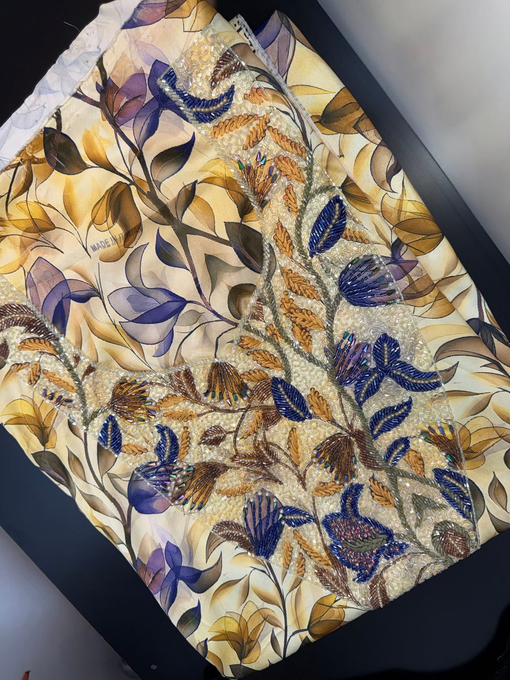 Mukhawar Fabric