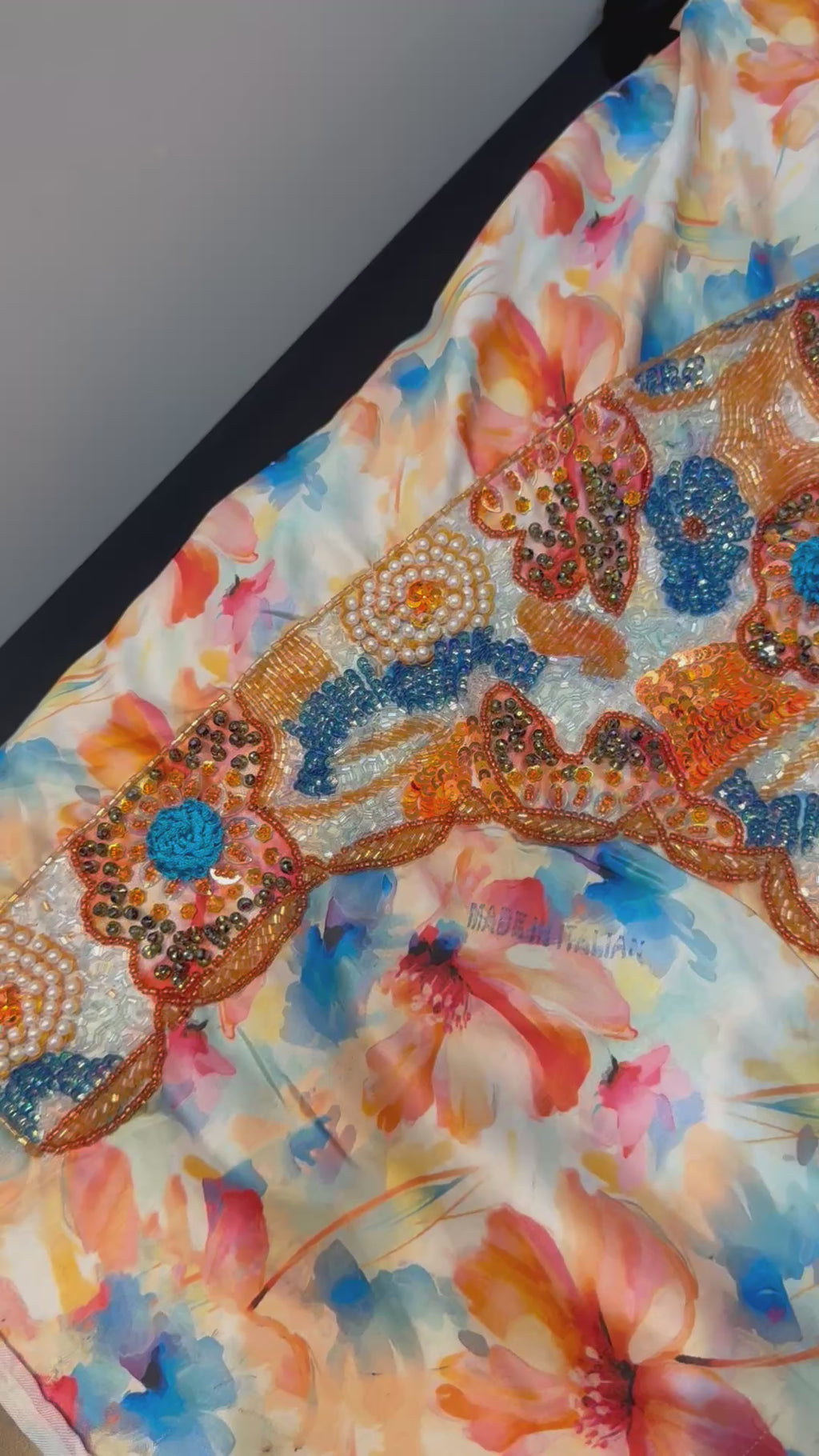 Mukhawar Fabric
