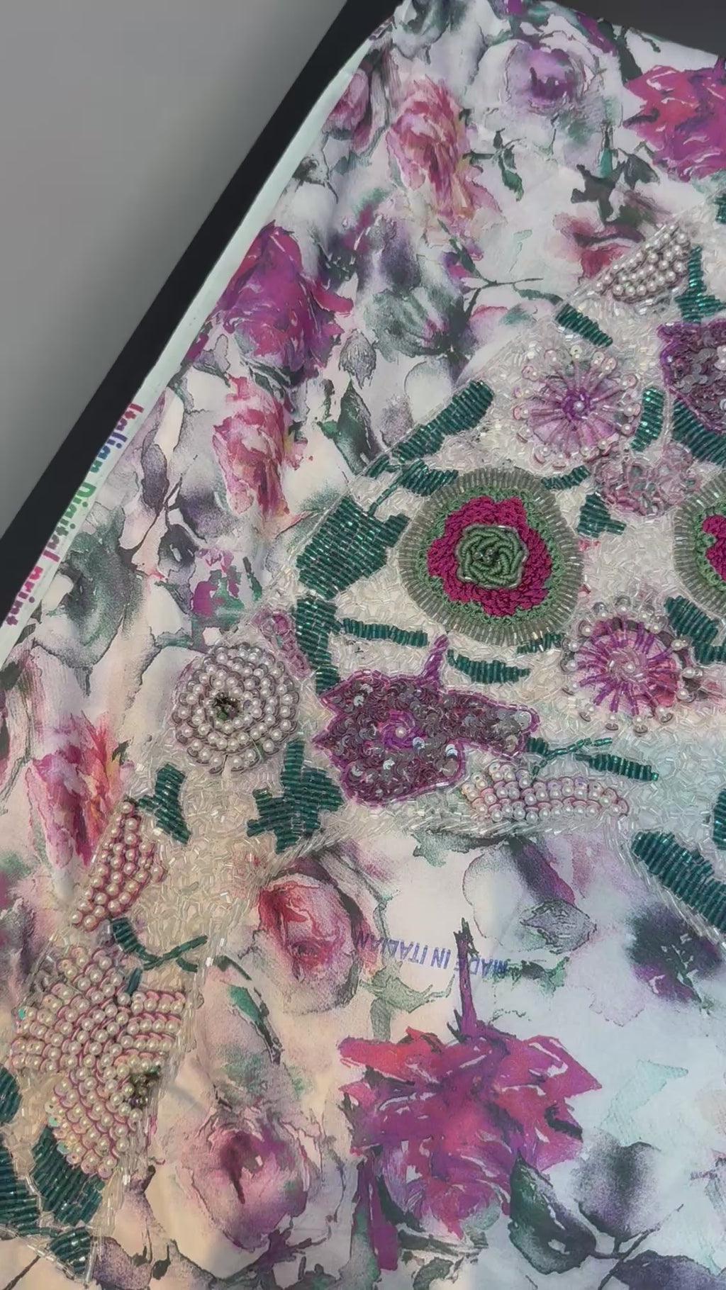 Mukhawar Fabric
