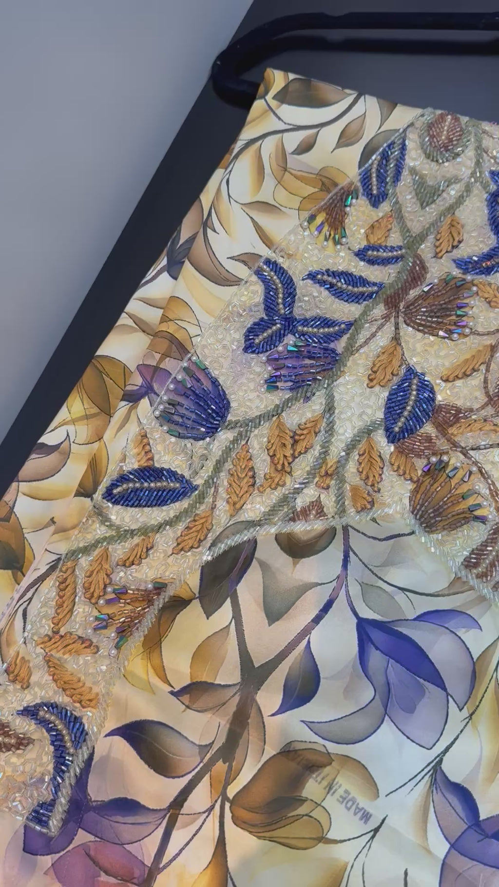 Mukhawar Fabric