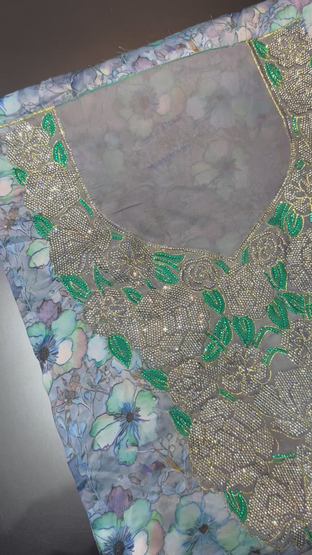 Mukhawar Fabric