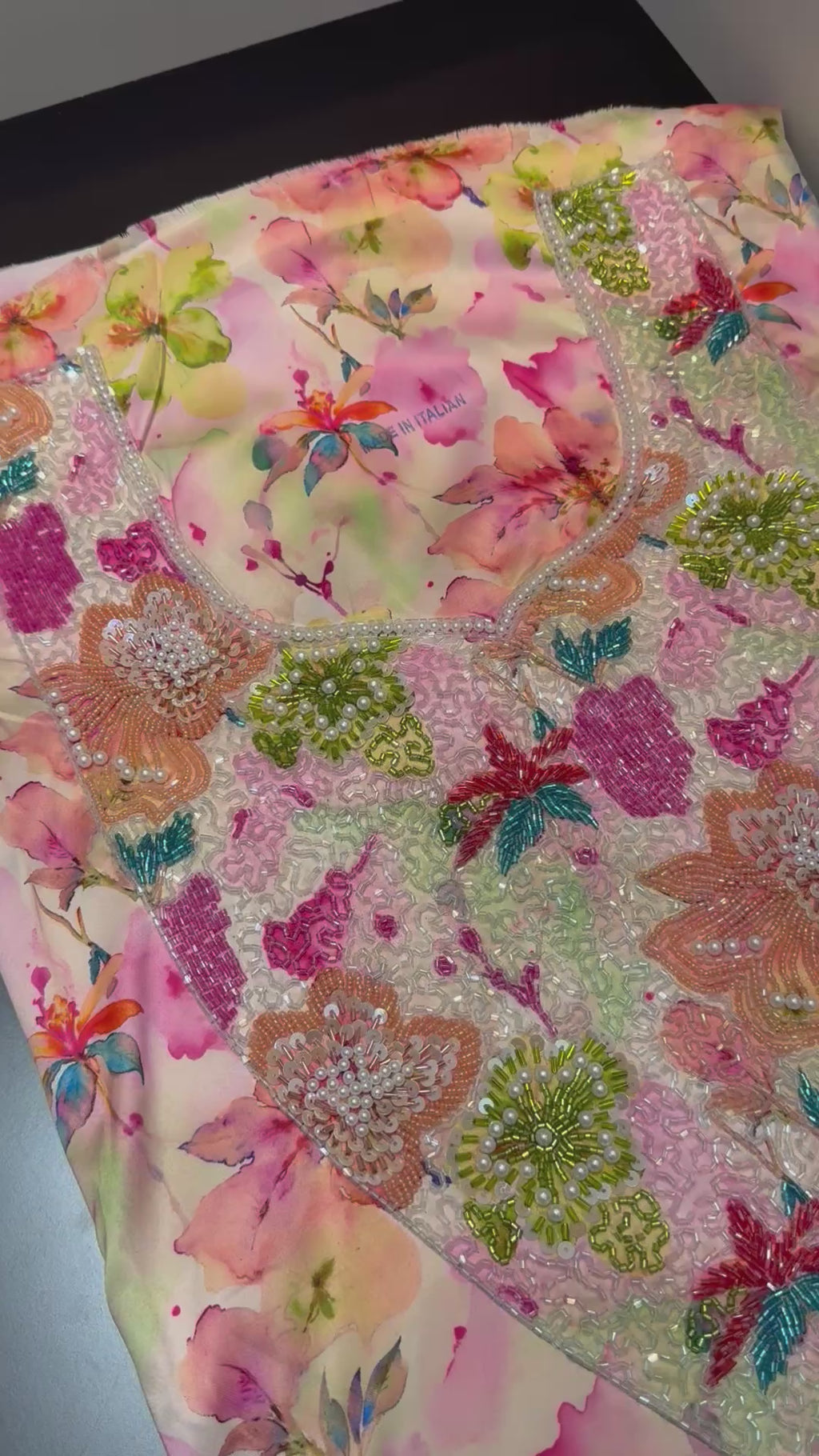 Mukhawar Fabric
